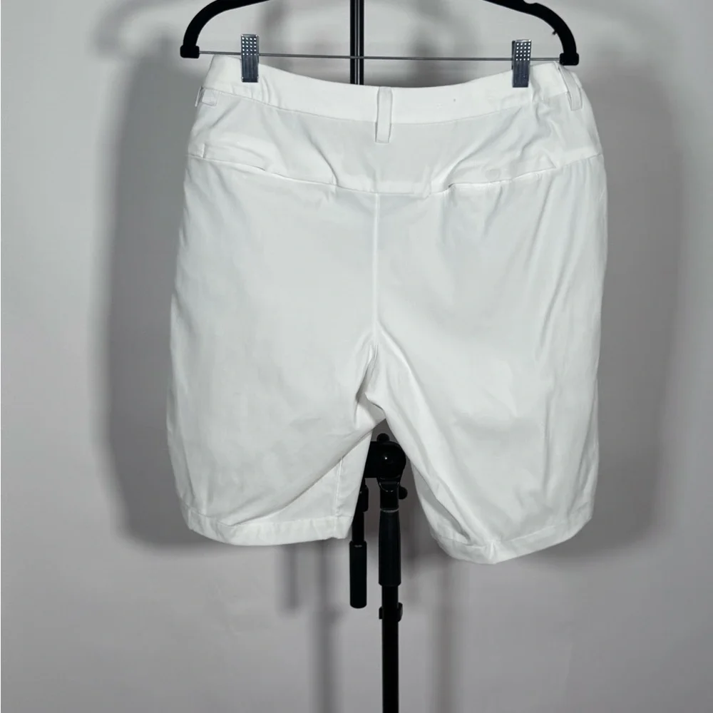 NWOT Lululemon Commission Golf Short 10
